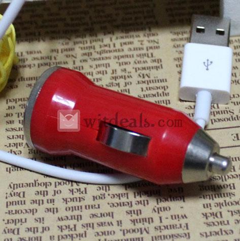 iPad miniケーブル付きカーチャージャー／車載充電器　USB付き　レッド